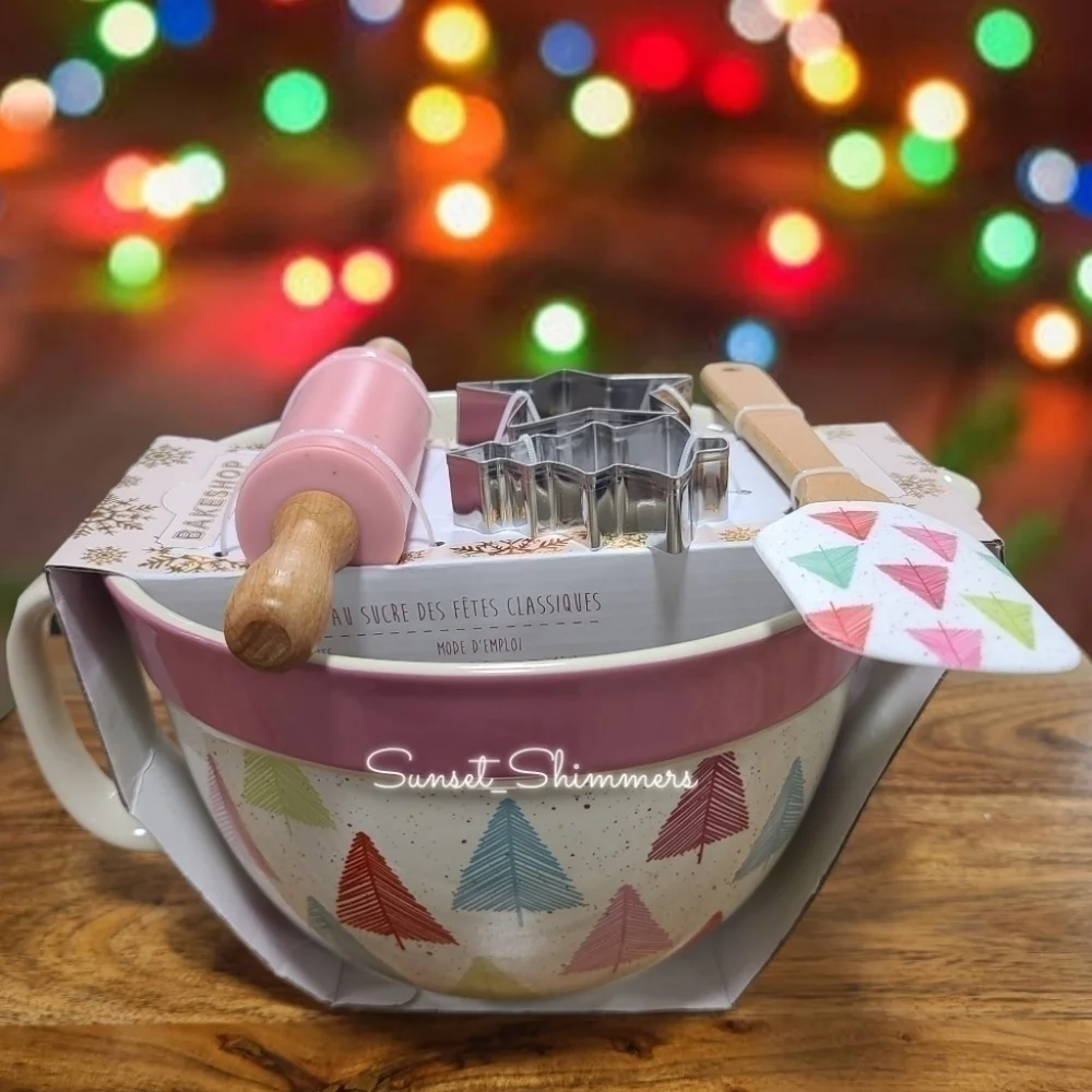 5pc Pastel Christmas Tree Handle Mixing Bowl Spatula Cookie cutters Rolling Pin